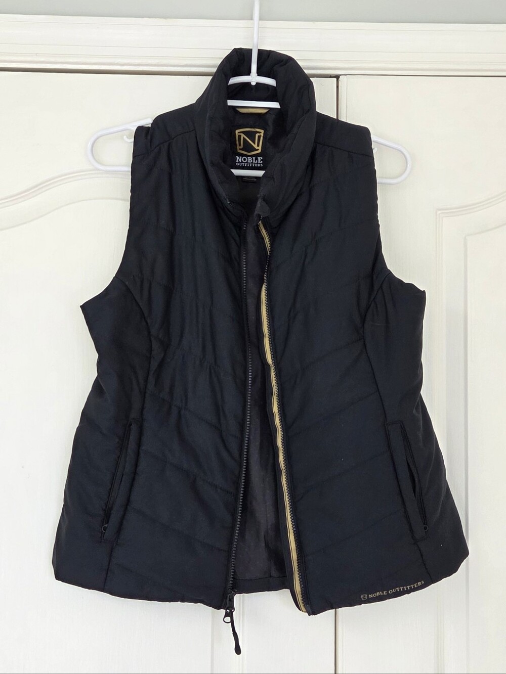 Noble Outfitters Insulated Puffer Vest